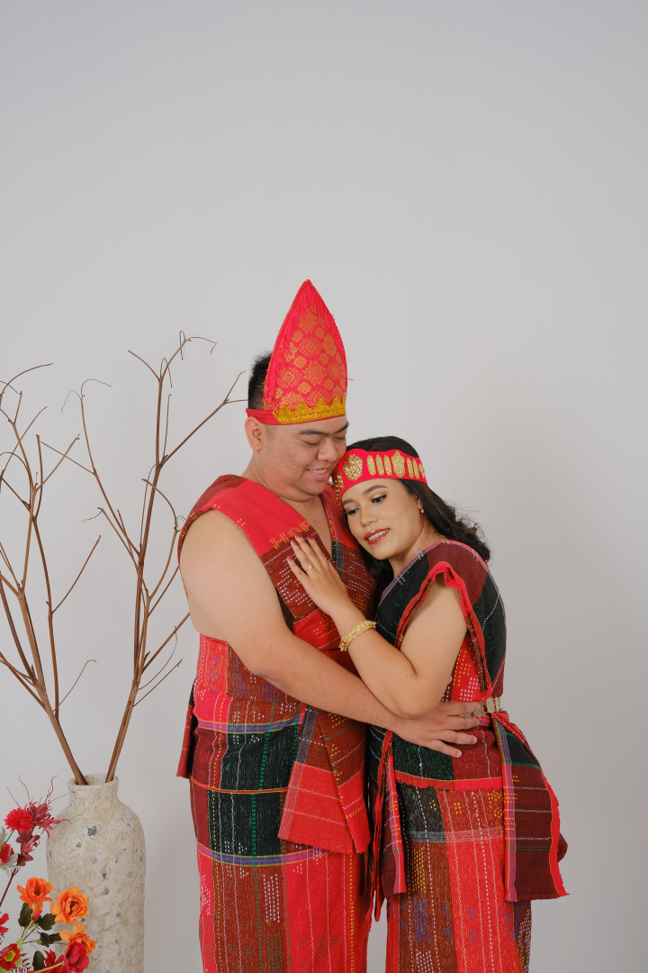 https://pynad.webnikah.com/dirmember/00000027/happysianturi/photo-264645-309844-l-202409010103.jpg