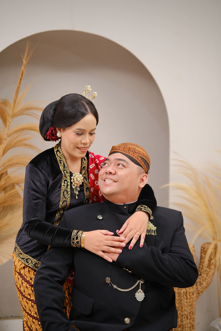 https://pynad.webnikah.com/dirmember/00000027/happysianturi/photo-264645-313447-l-202410150931.jpg